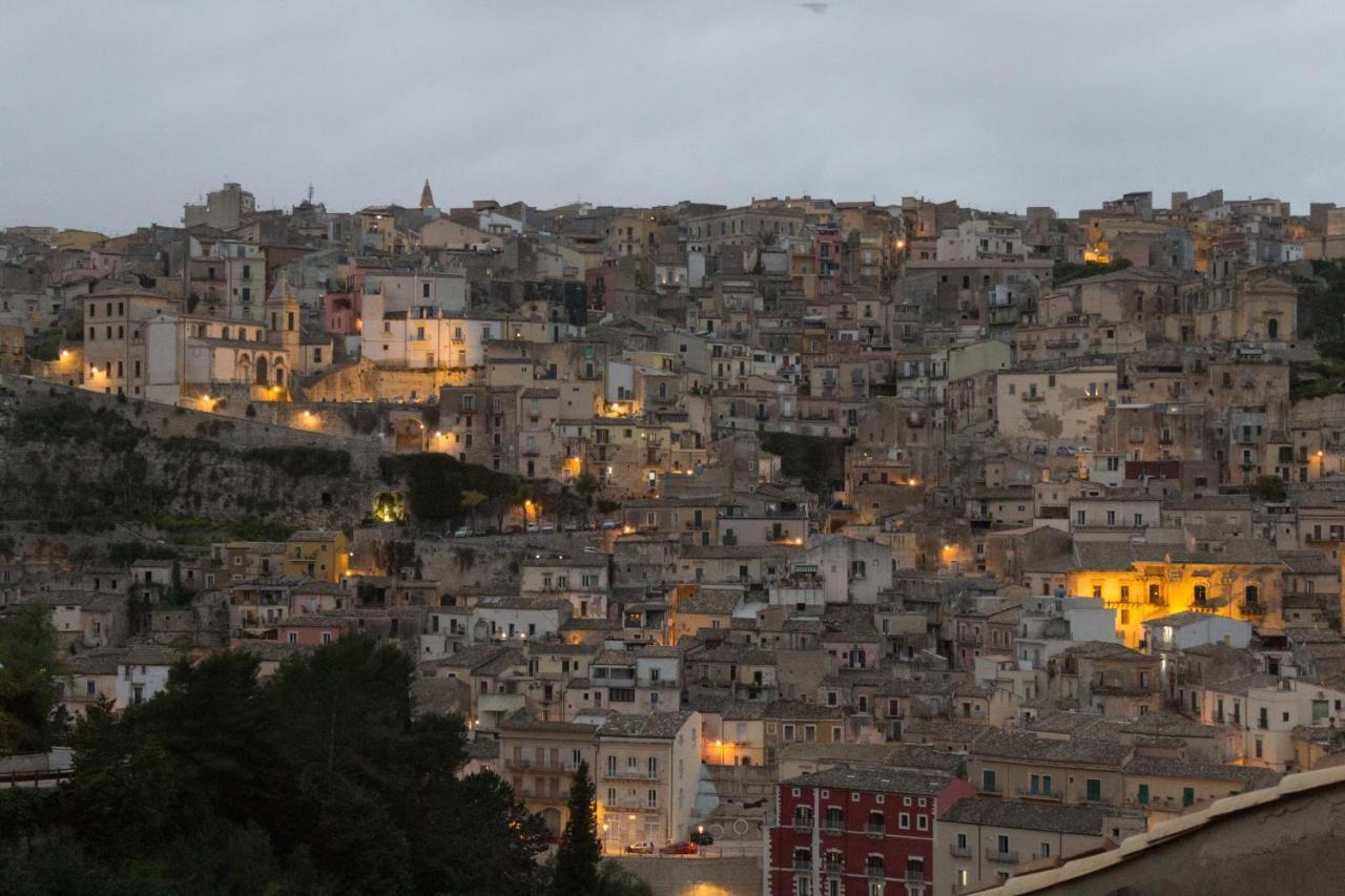 Oikos - Ragusa Ibla Exterior foto